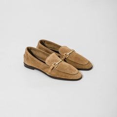 Mocassin femme barrette dorée en daim synthétique camel, Camel