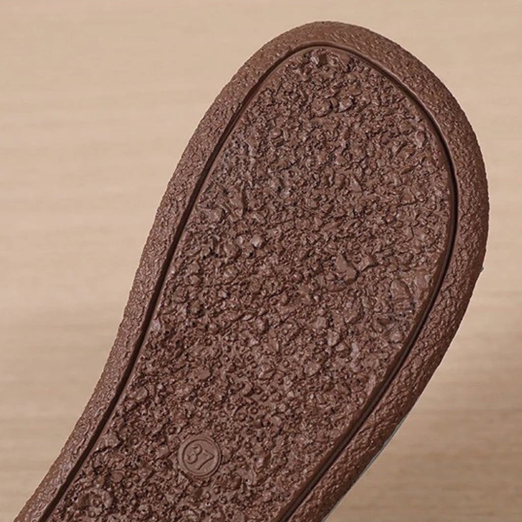 Mocassins compensés perforés en cuir pour femme