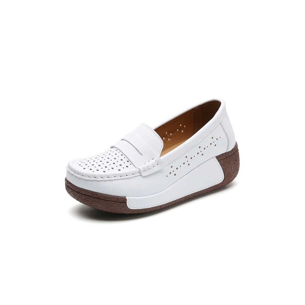 Mocassins compensés perforés en cuir pour femme