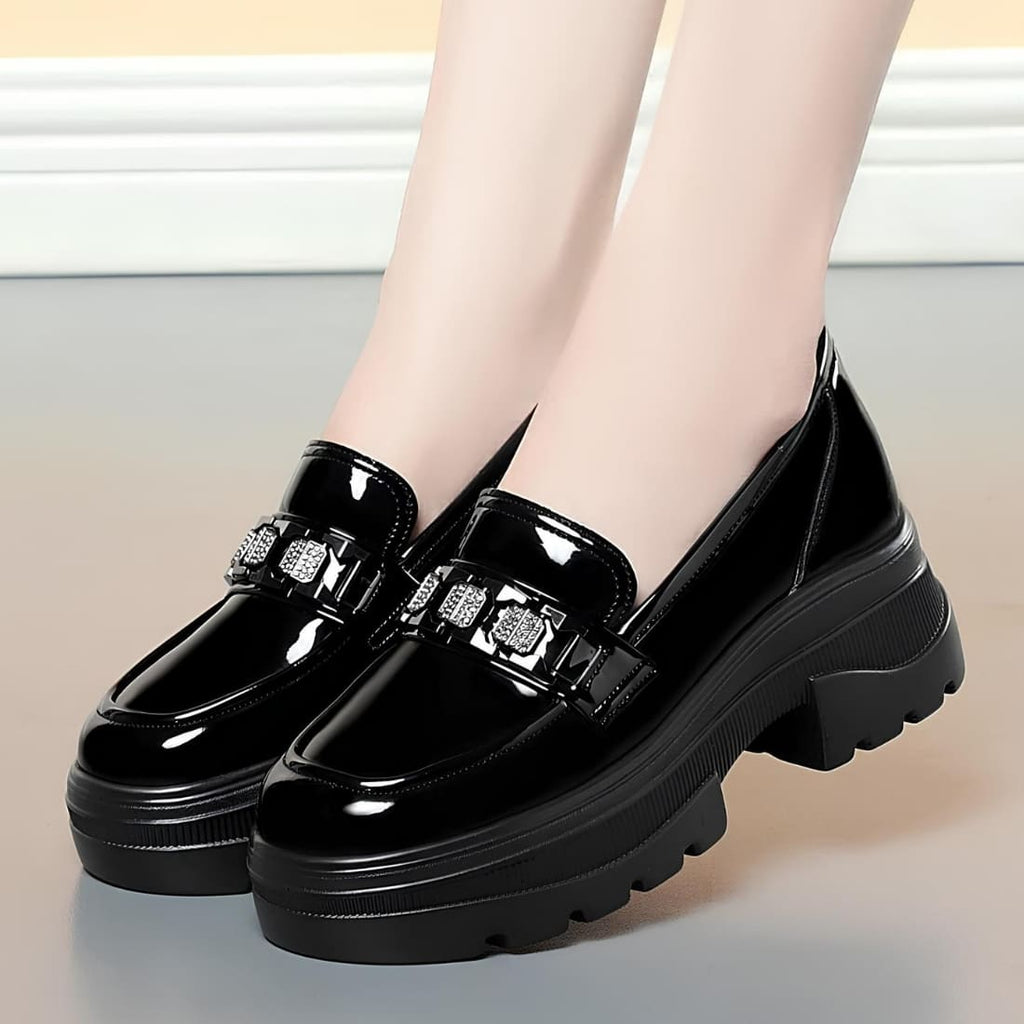 Mocassins à enfiler en cuir synthétique pour femme
