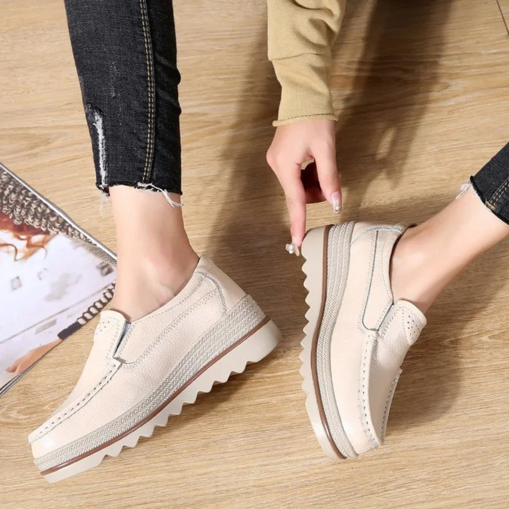 Mocassins compensés en cuir synthétique pour femme