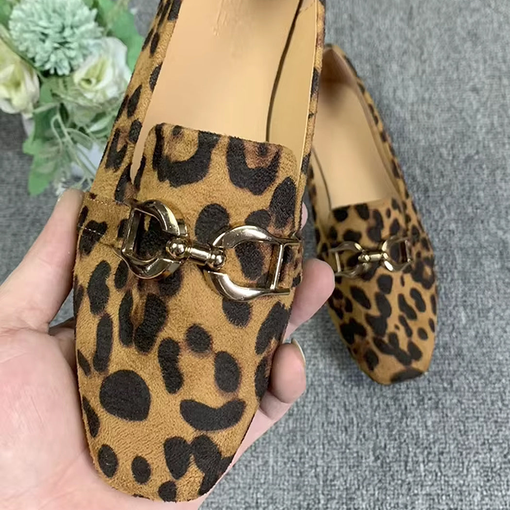 Mocassin léopard et chaine femme