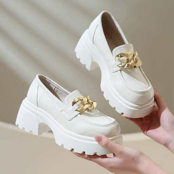 Mocassins à talon carré pour femme