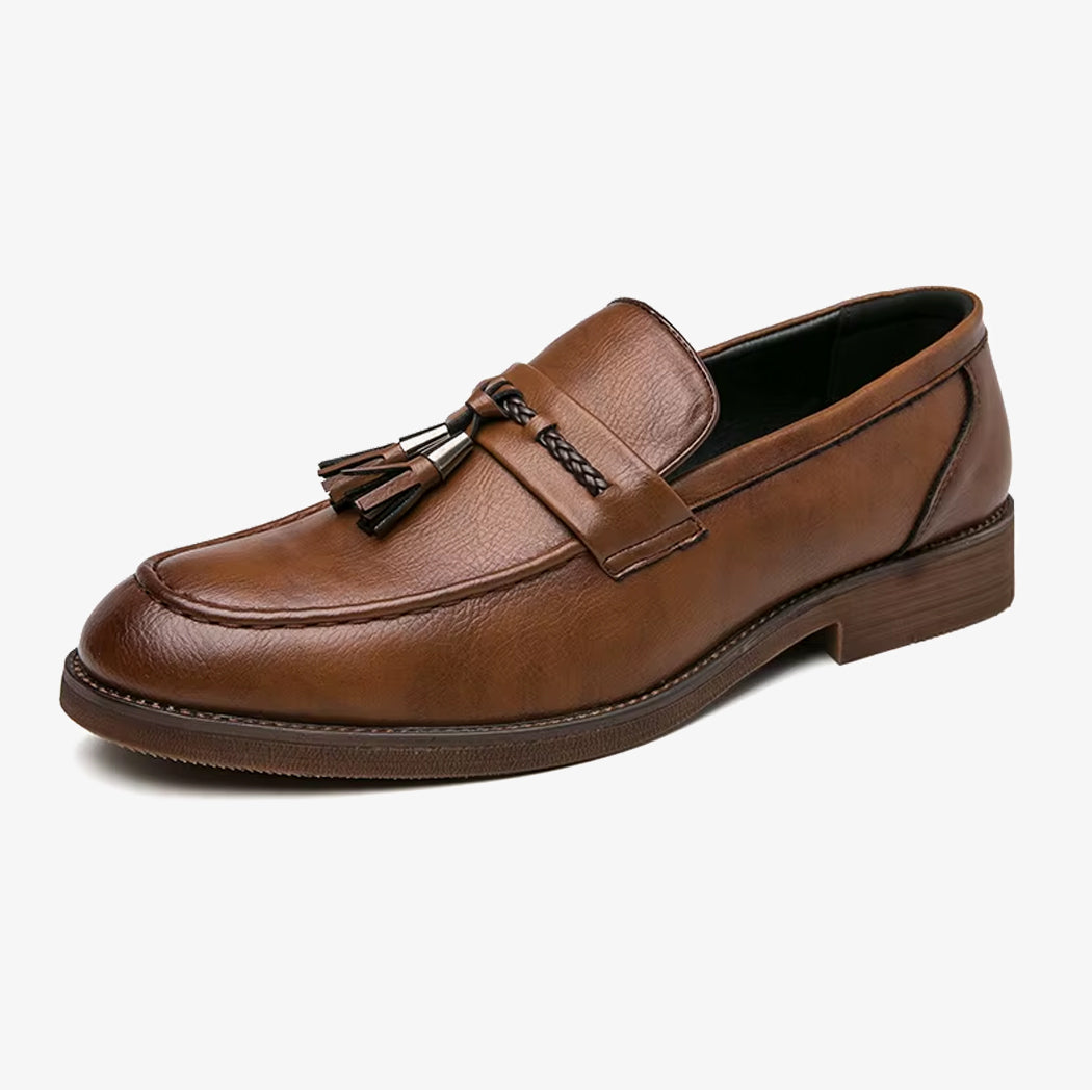 Mocassin à gland en cuir marron élégant pour homme