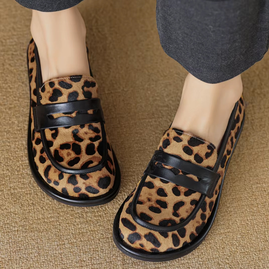 Mocassin léopard souple en cuir