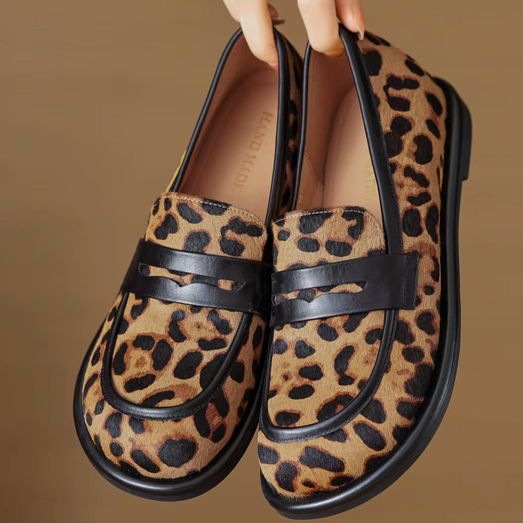 Mocassin léopard souple en cuir
