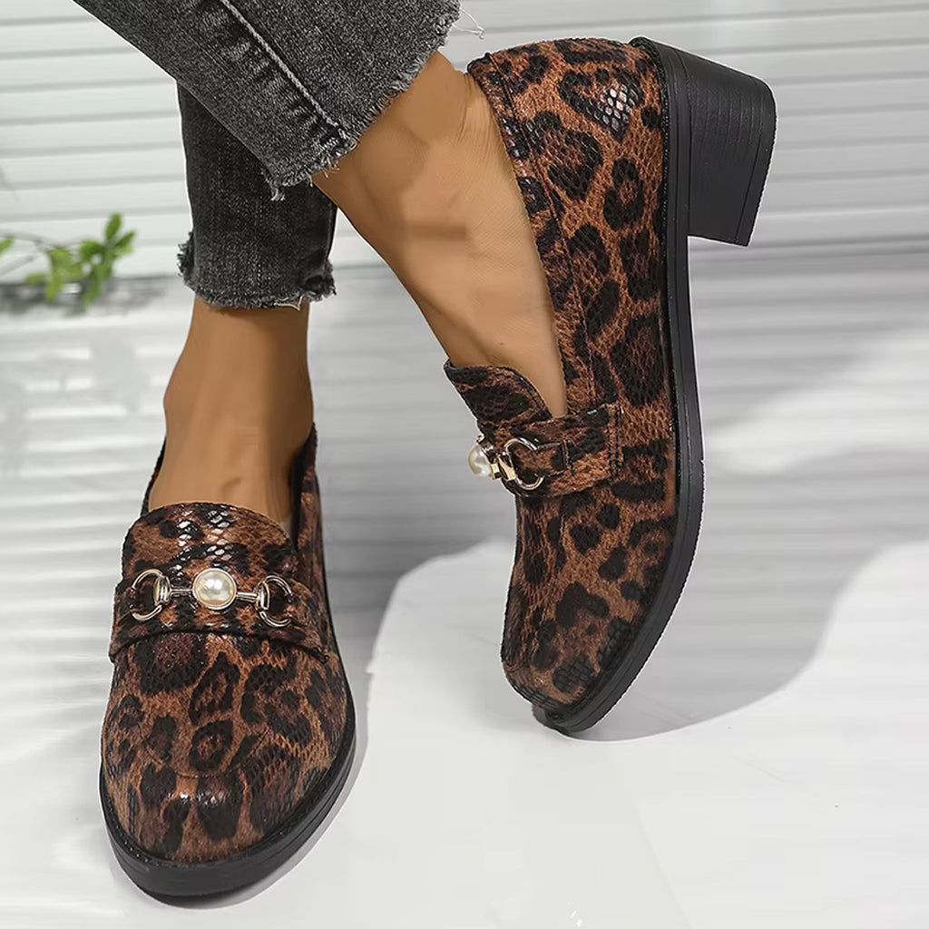 Mocassin léopard effet serpent détail perle