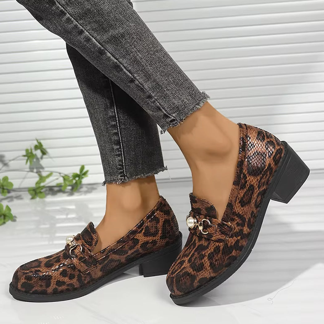 Mocassin léopard effet serpent détail perle