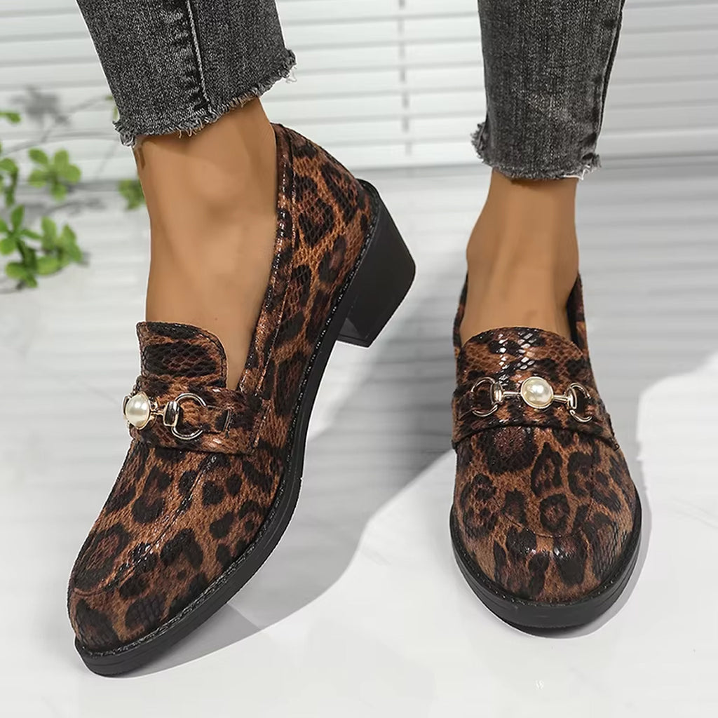 Mocassin léopard effet serpent détail perle