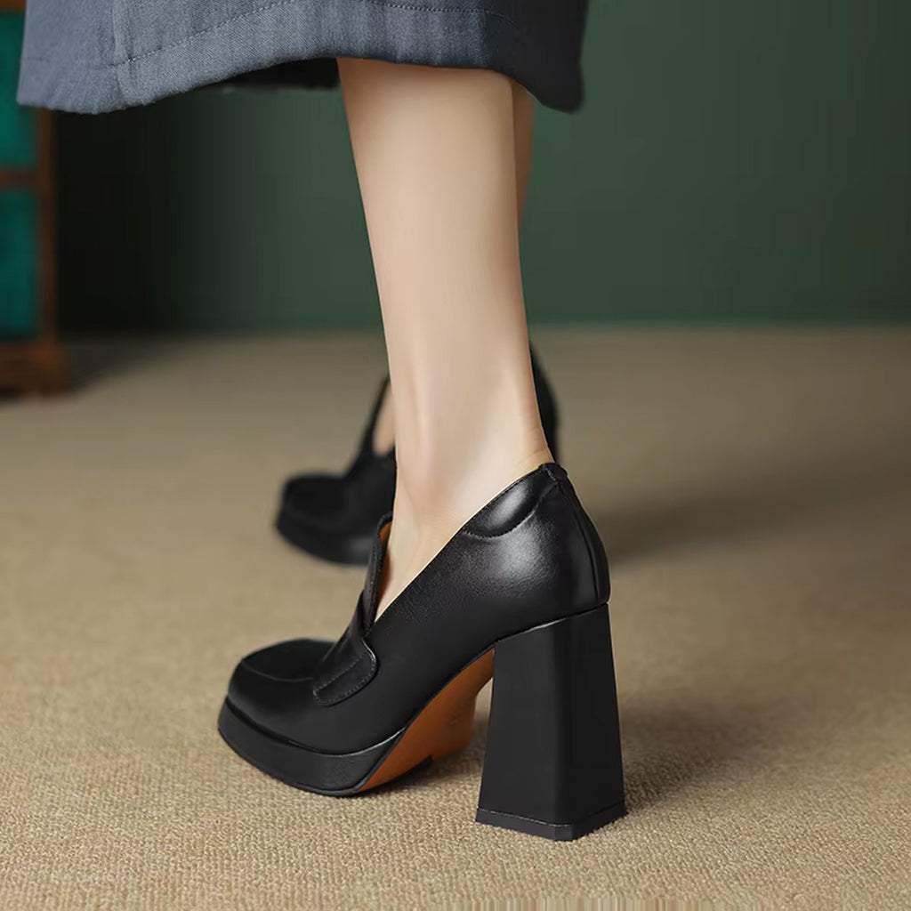Mocassin à talon en cuir pour femme