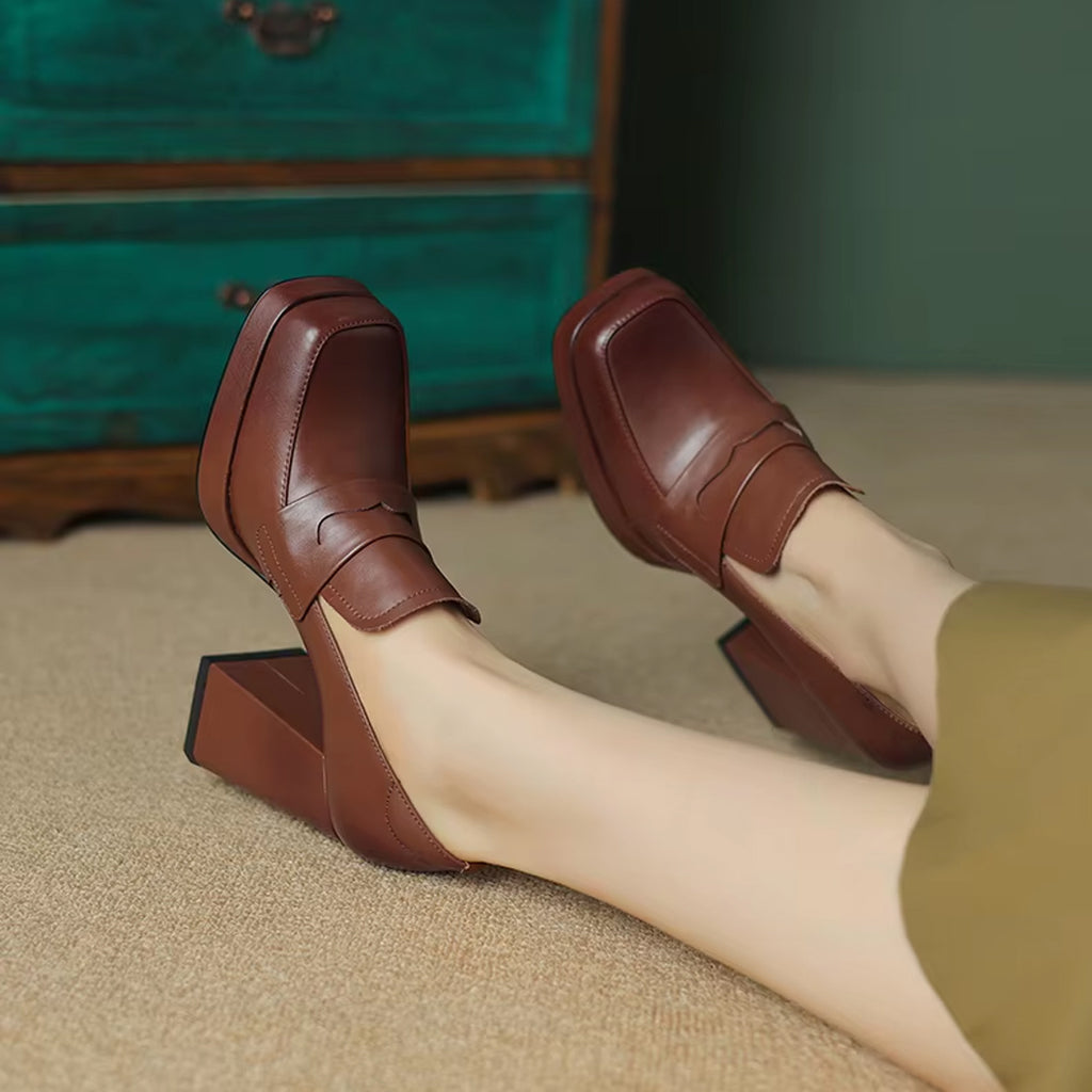 Mocassin à talon en cuir pour femme