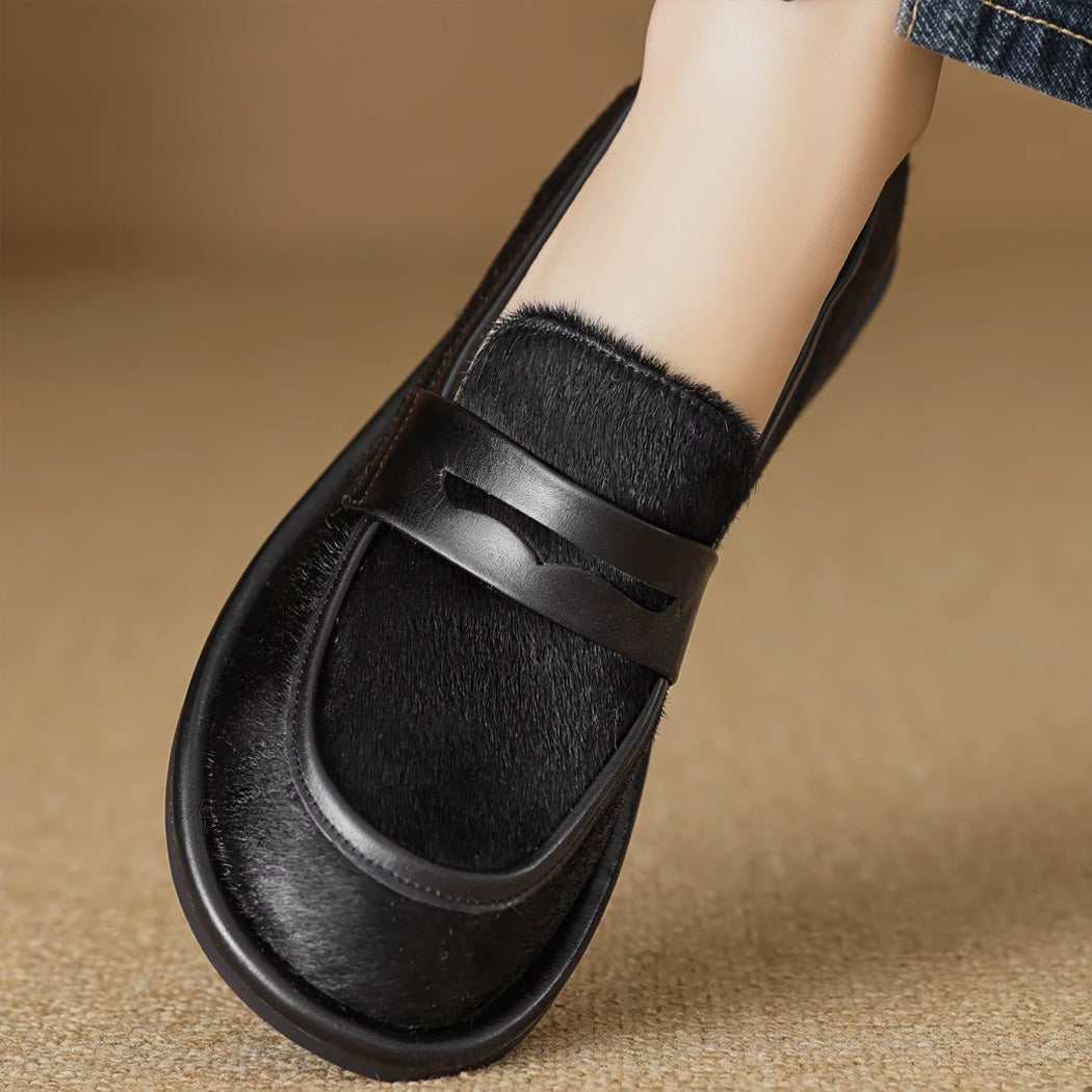 Mocassin noir en cuir et crin de cheval