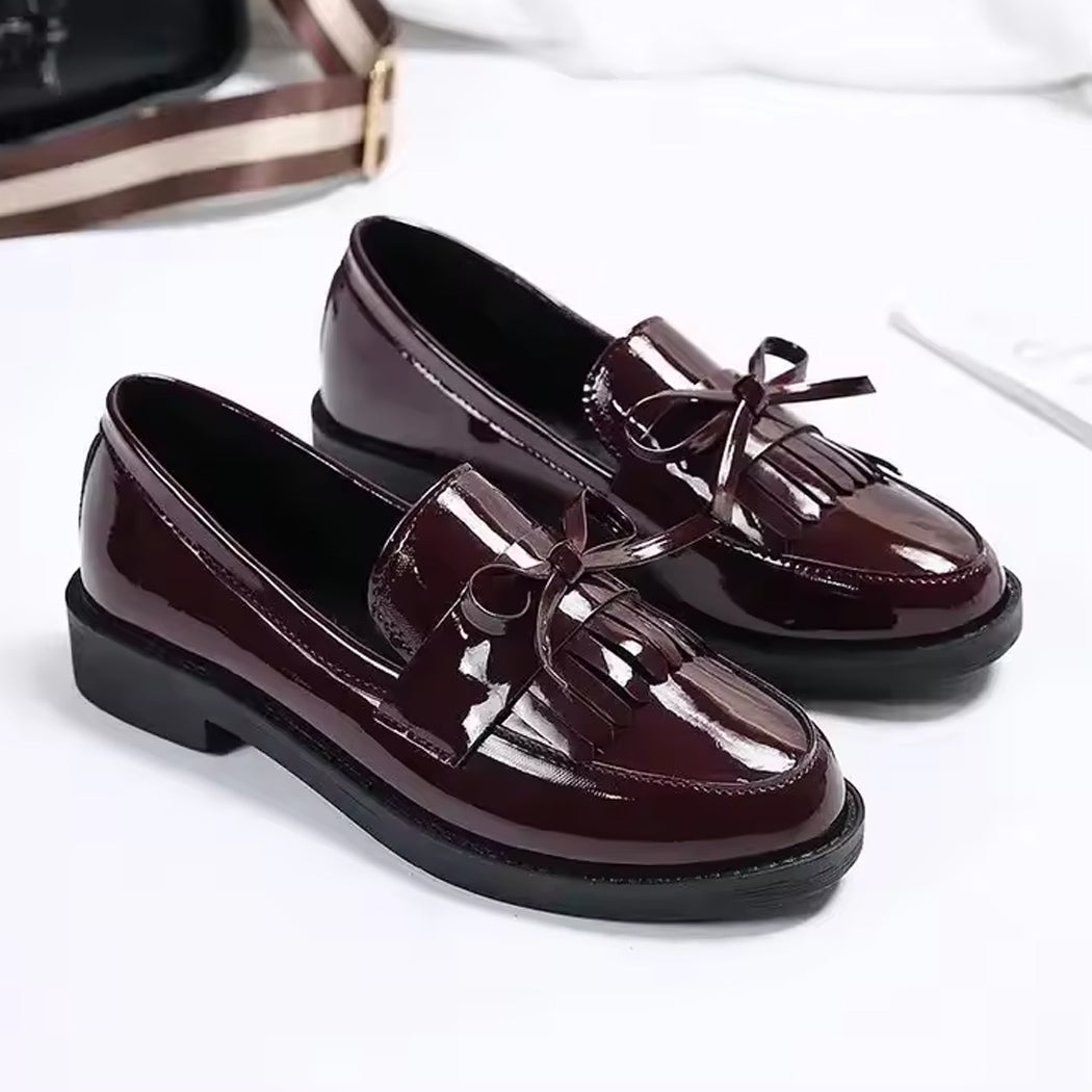 Mocassin vernis à franges et noeud