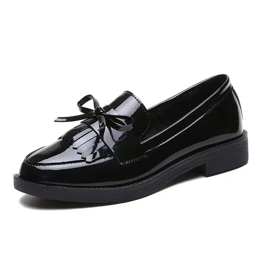 Mocassin vernis à franges et noeud