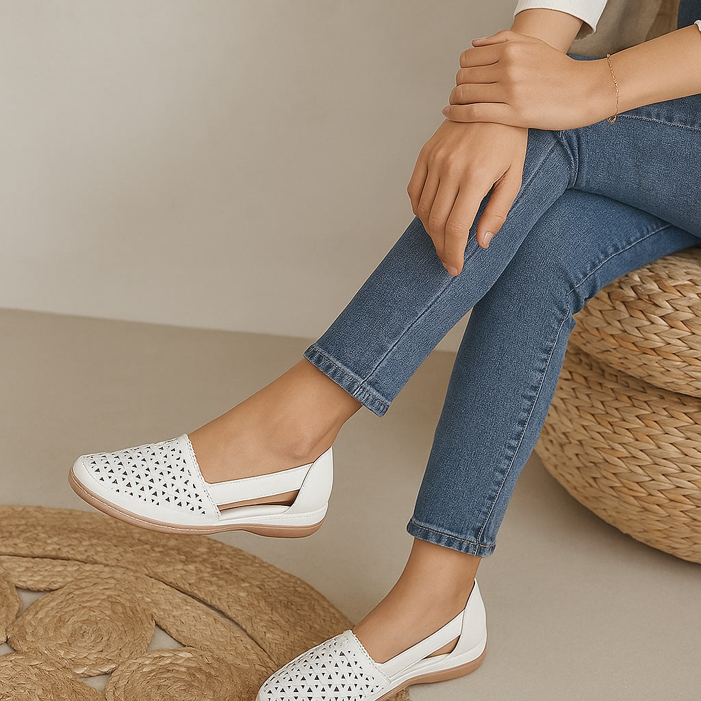 Mocassins ajourés style vintage à petit talon compensé pour femme