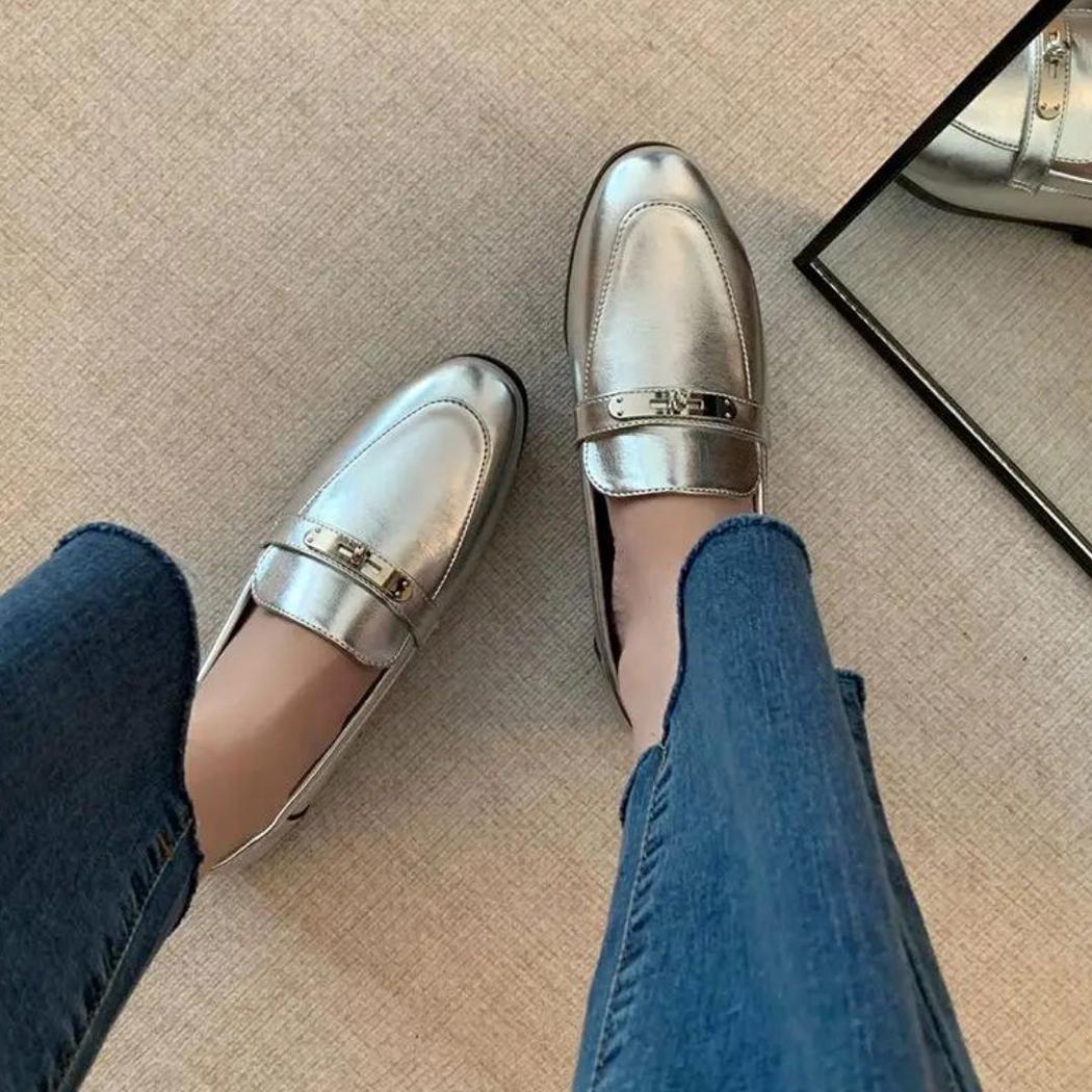 Mocassins argentés à talons carrés pour femme