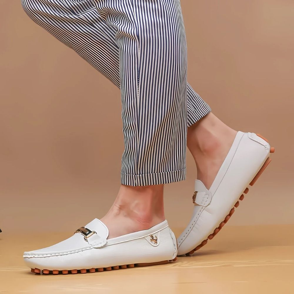 Mocassins blancs souples pour hommes