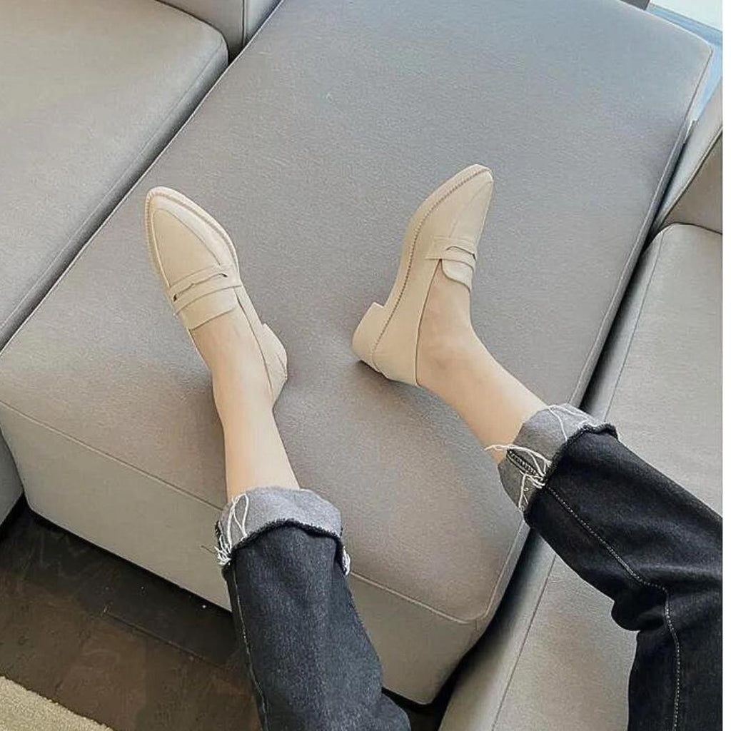 Mocassins à talon carré avec une semelle en simili cuir