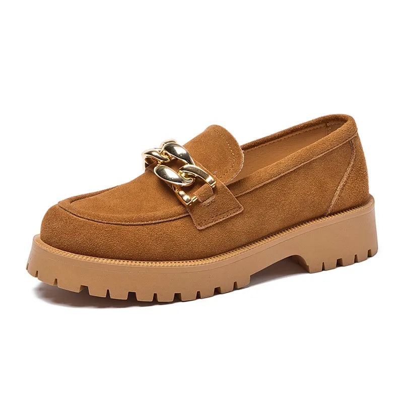 Mocassins en daim à boucle dorée et semelle épaisse
