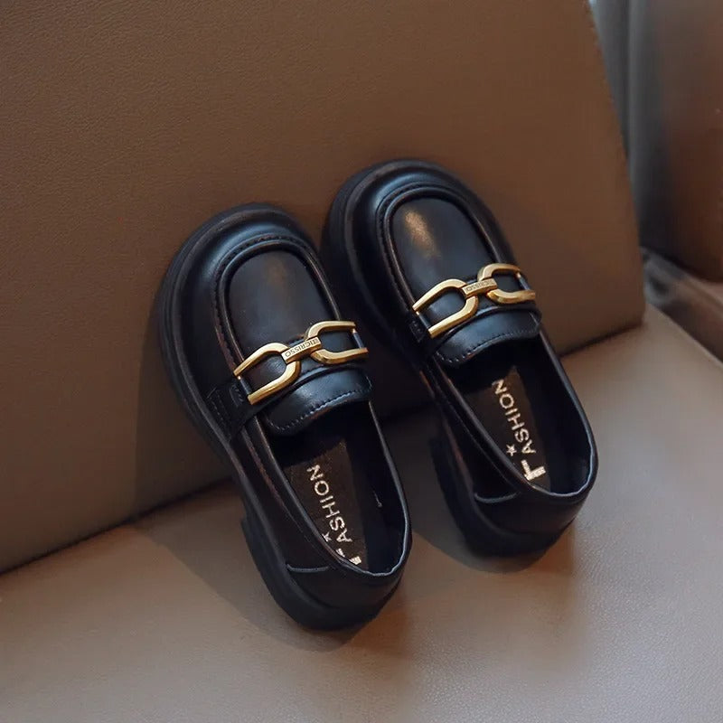 Mocassins foncés pour fille avec boucle