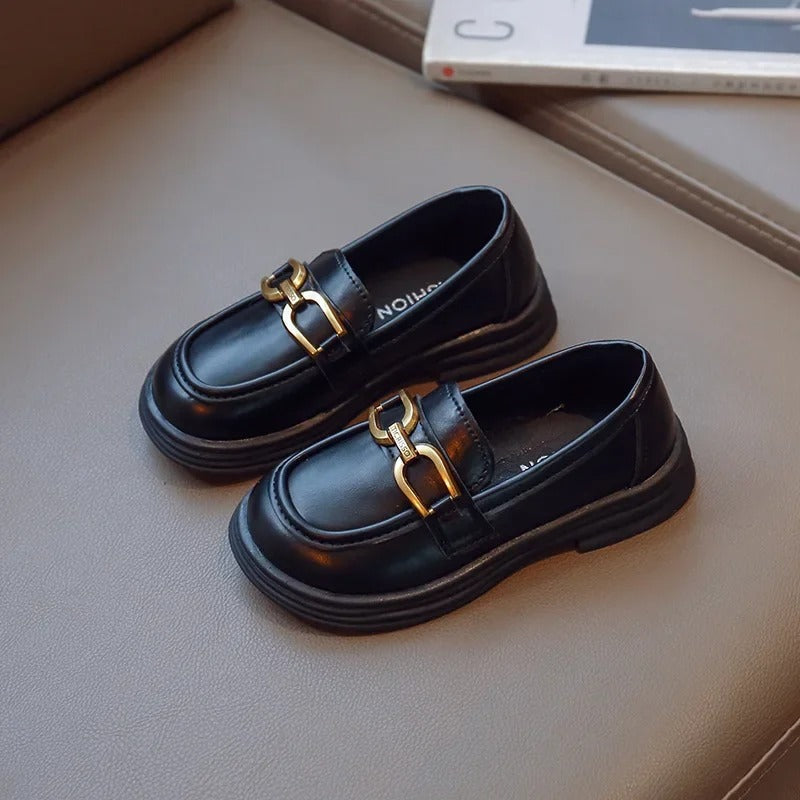 Mocassins foncés pour fille avec boucle