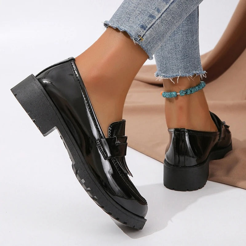 Mocassins à franges vernis pour femme