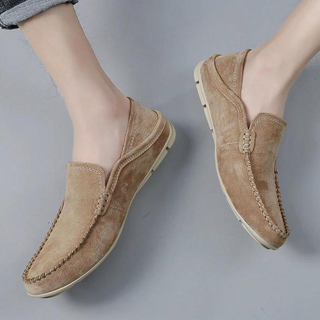 Mocassins pour homme en cuir véritable de couleur beige ou marron