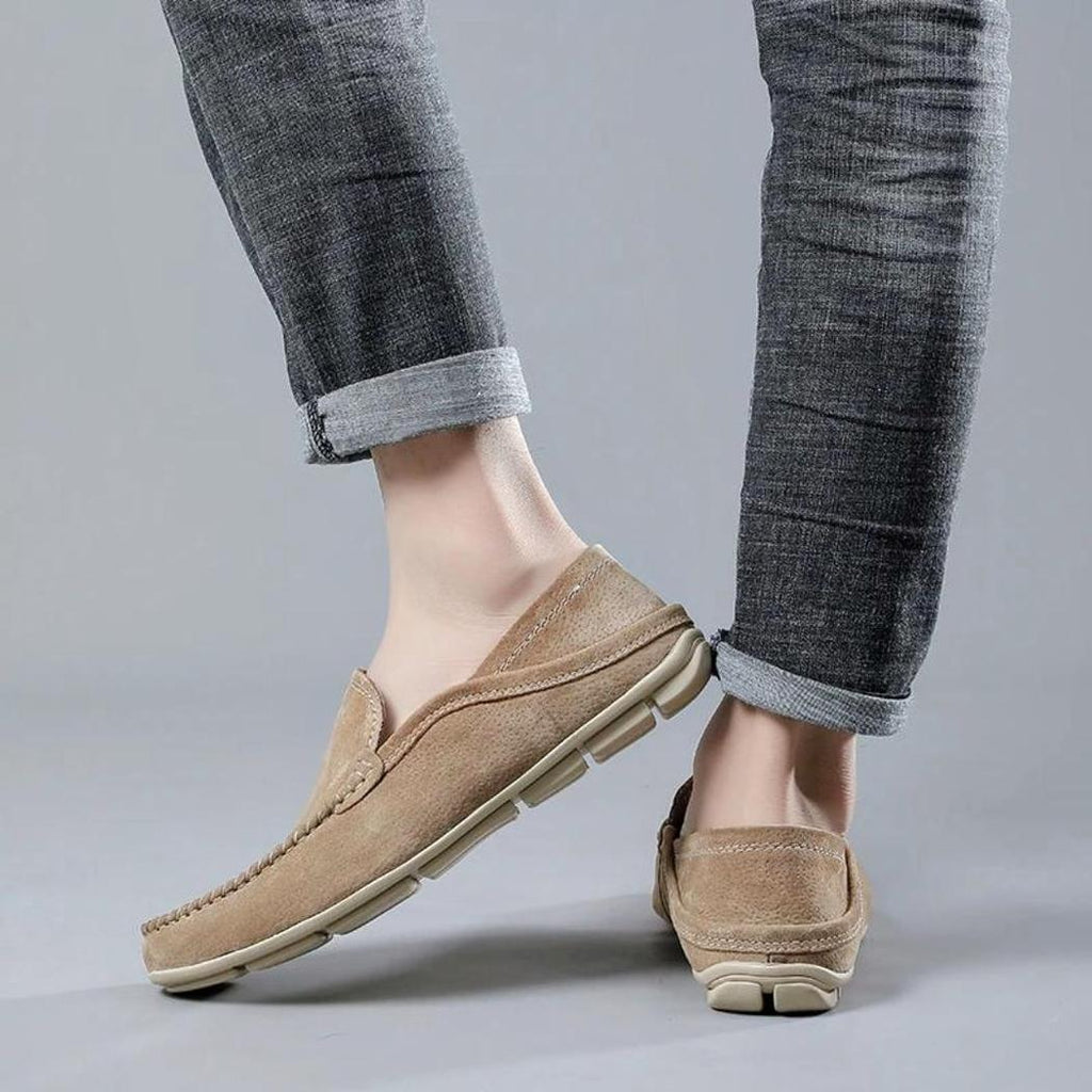 Mocassins pour homme en cuir véritable de couleur beige ou marron