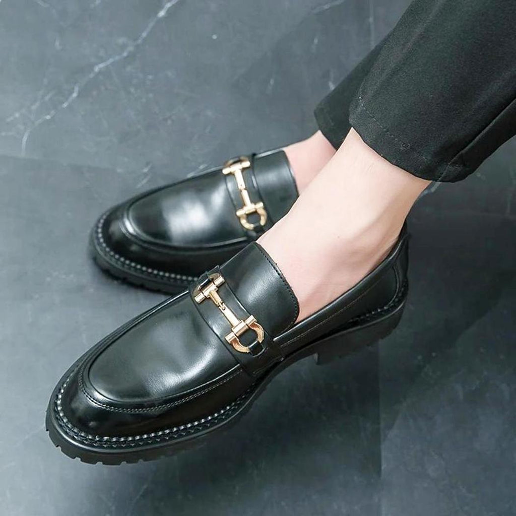 Mocassins noirs avec mors en métal en cuir synthétique pour homme