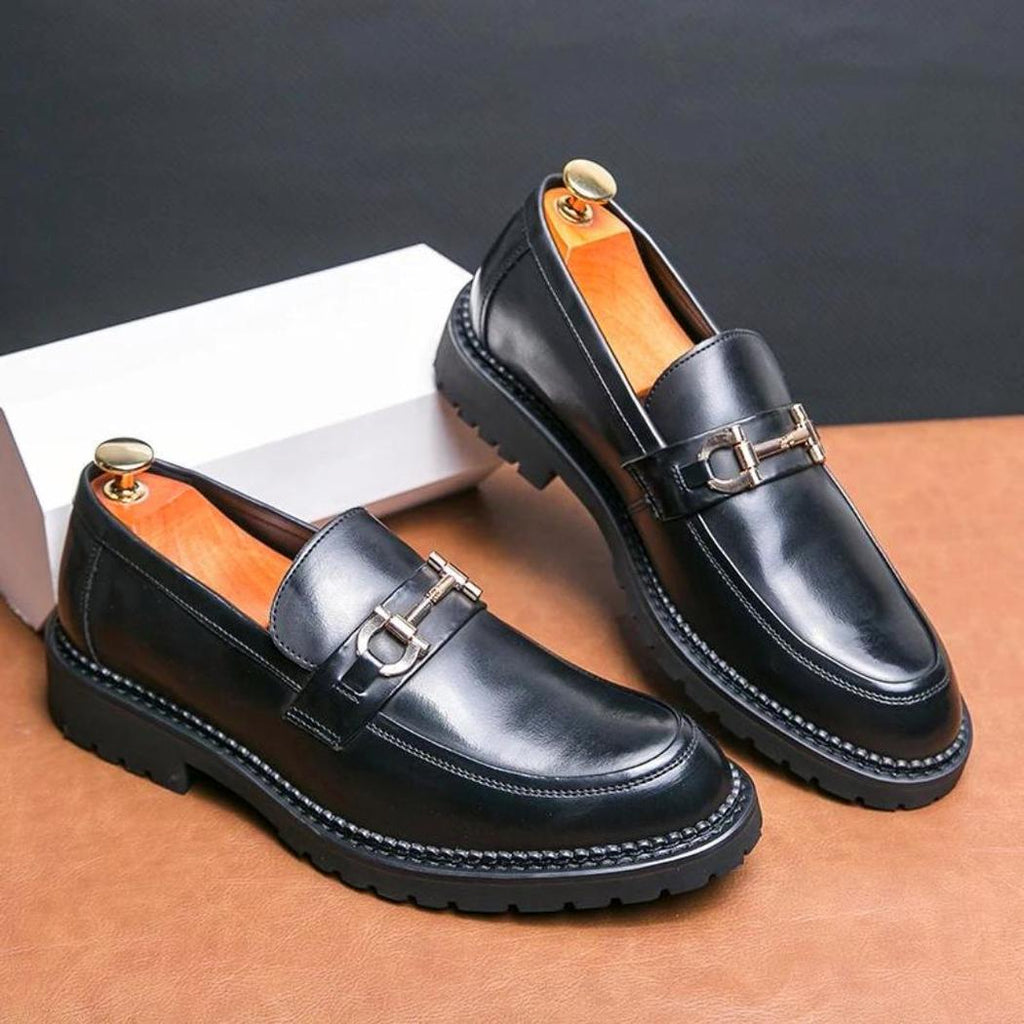 Mocassins noirs avec mors en métal en cuir synthétique pour homme
