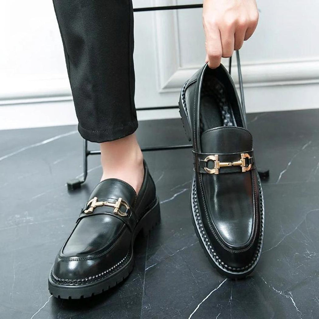 Mocassins noirs avec mors en métal en cuir synthétique pour homme