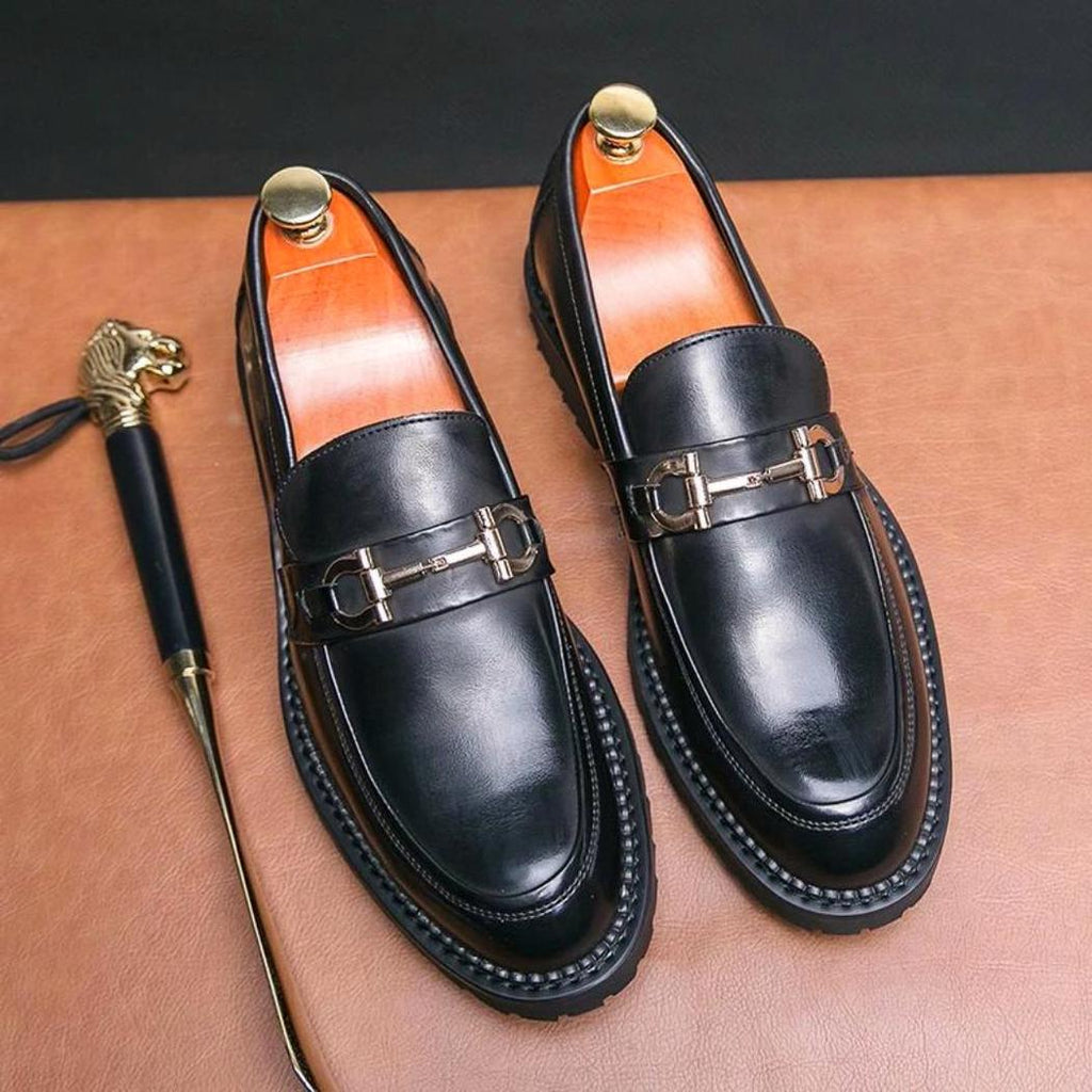 Mocassins noirs avec mors en métal en cuir synthétique pour homme