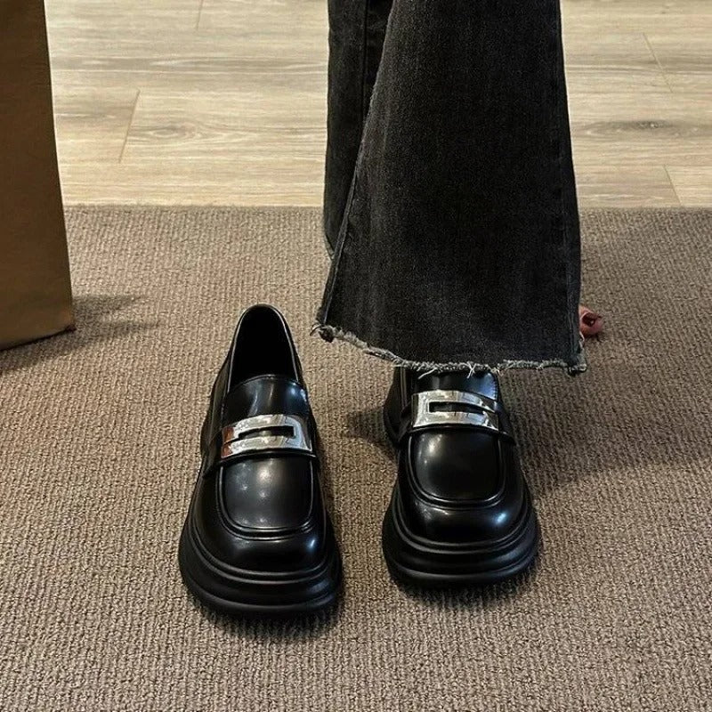 Mocassins à plateforme avec bride argentée