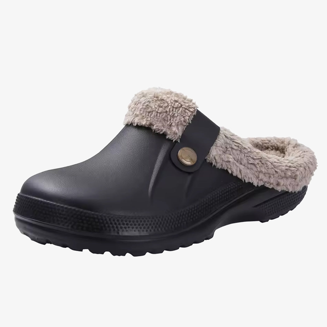 Sabot noir en plastique fourre en peluche marron
