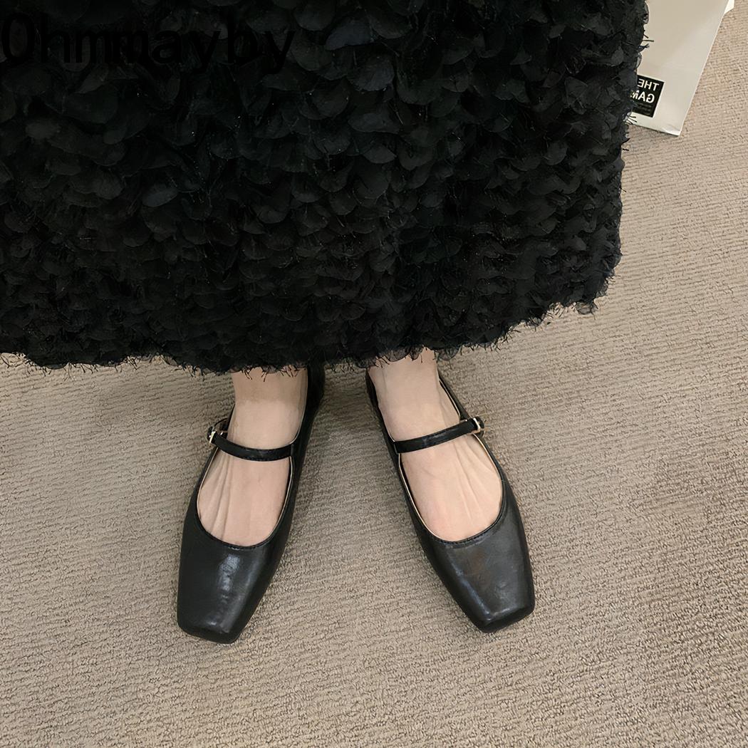 Mocassin style ballerine avec une bride sur le dessus décontracté