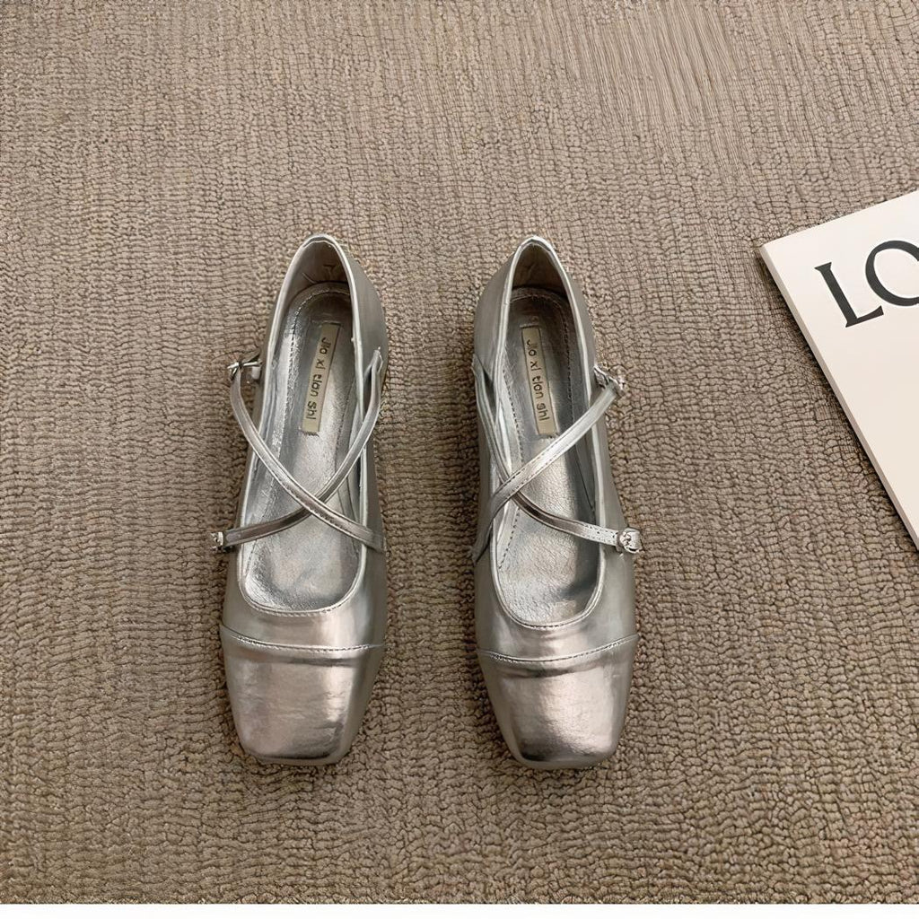 Mocassin vernis style ballerine pour femme