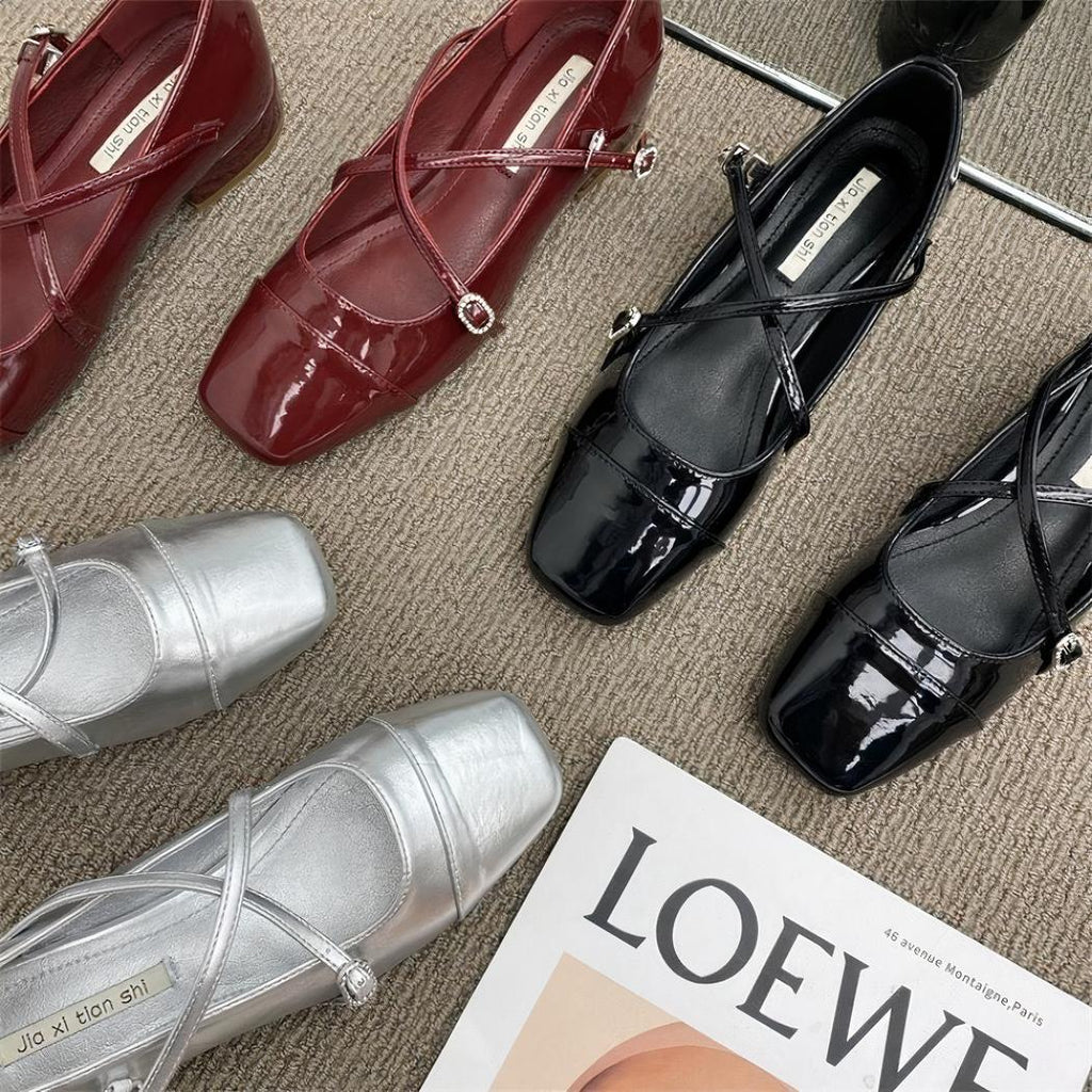 Mocassin vernis style ballerine pour femme