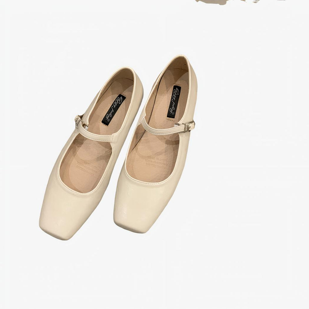 Mocassin mary janes à bout carré avec petite boucle sur le dessus du pied