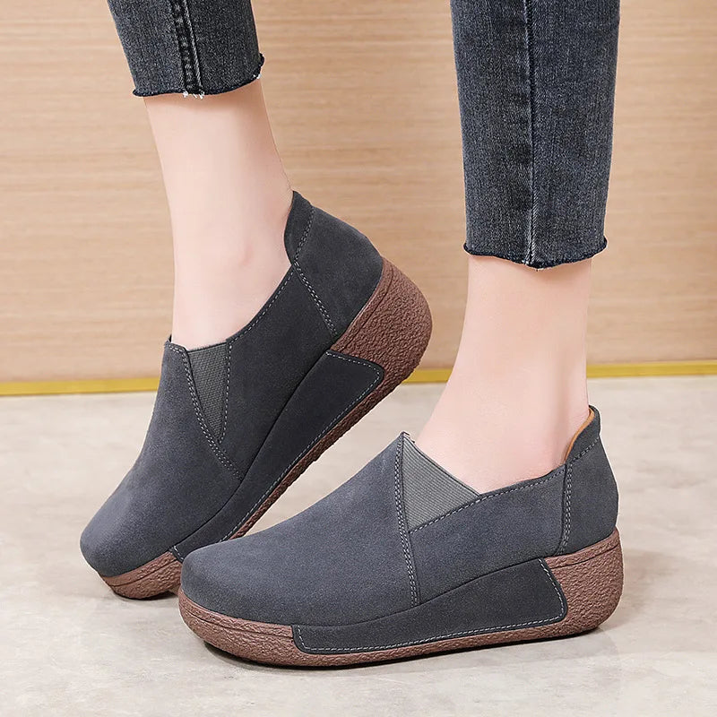 Mocassins à semelle épaisse en daim lisse pour femme