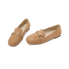 Mocassin daim femme à mors doré et bout carré, Abricot