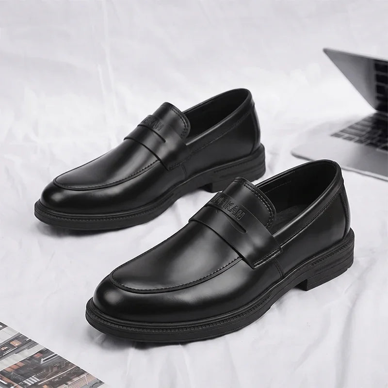 Mocassins noirs à semelle épaisse pour homme