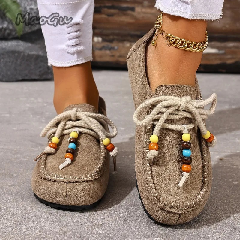 Mocassins à lacets et perles pour femme