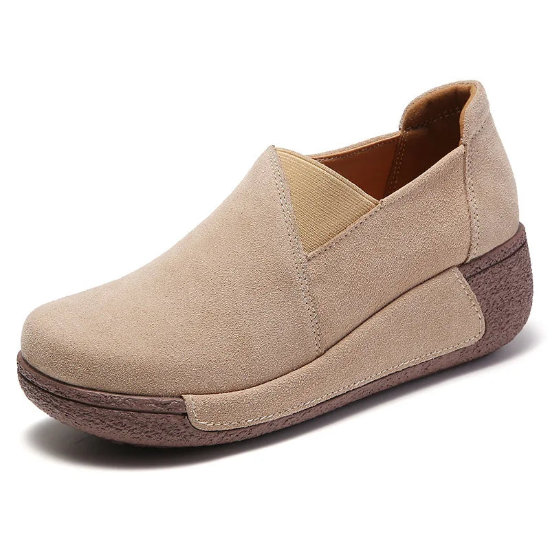 Mocassins à semelle épaisse en daim lisse pour femme, coloris Beige