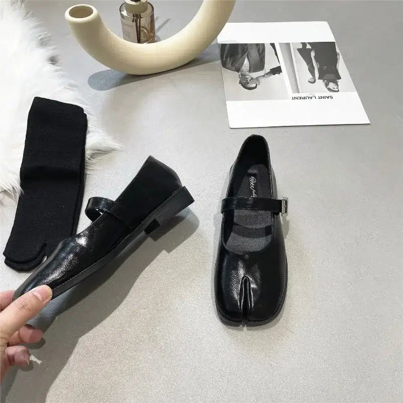Ballerines Mary Jane noires à bout fendu pour femmes - Style Tabi