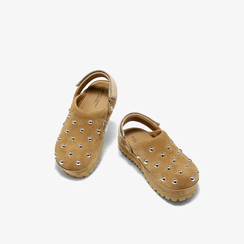 Mule à rivets en daim de vache pour femme