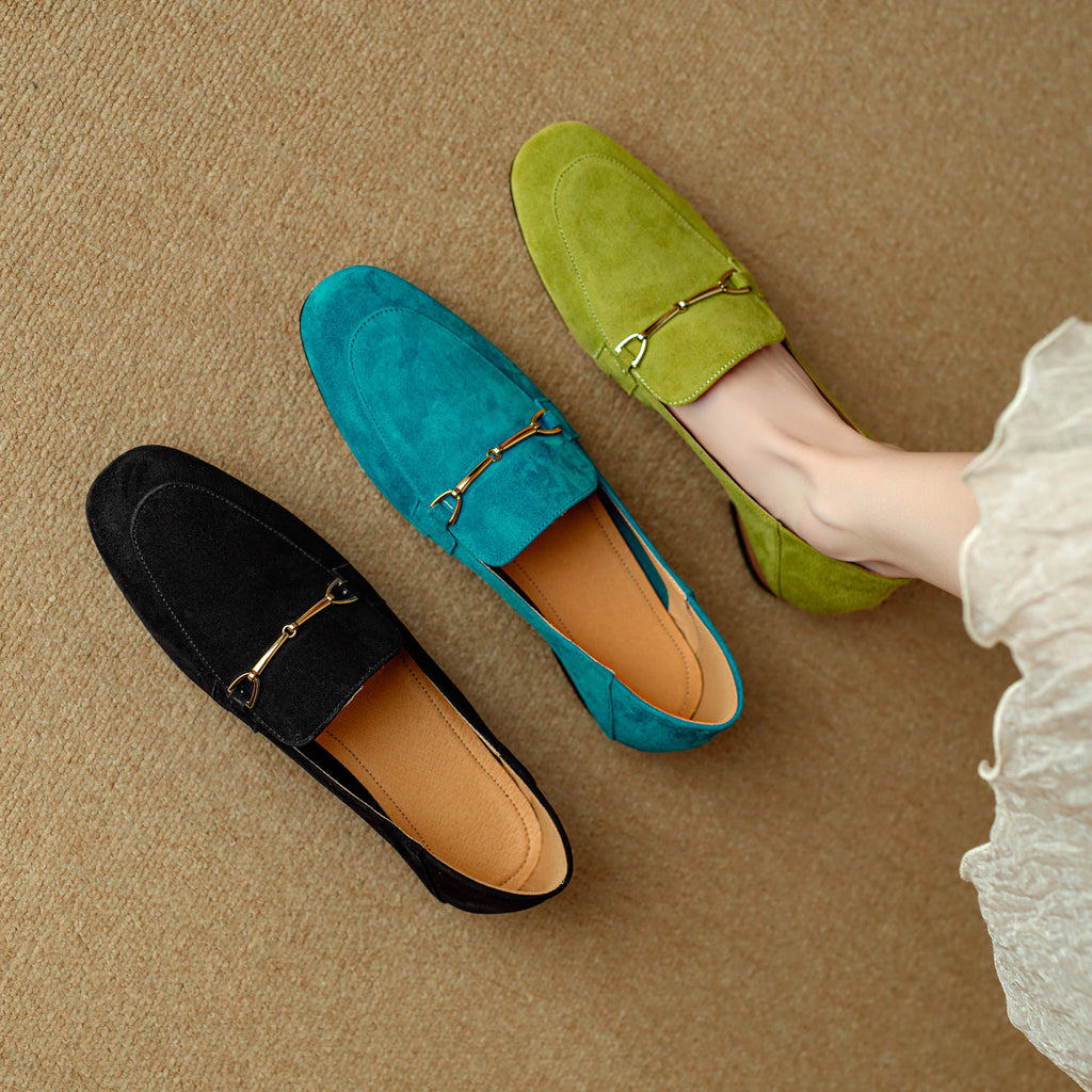 Mocassins en cuir à boucle métallique pour femme