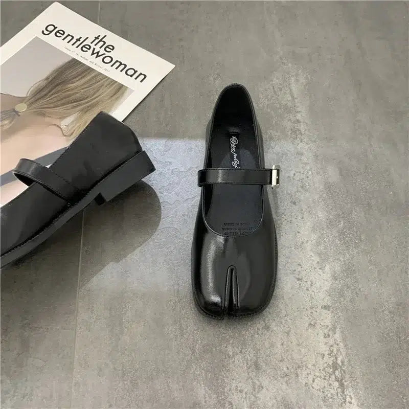 Ballerines Mary Jane noires à bout fendu pour femmes - Style Tabi