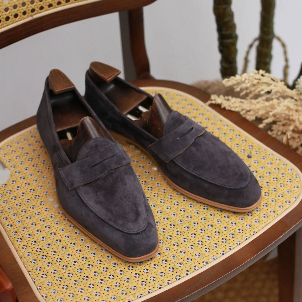 Mocassins penny loafer en daim pour homme, coloris Gris foncé