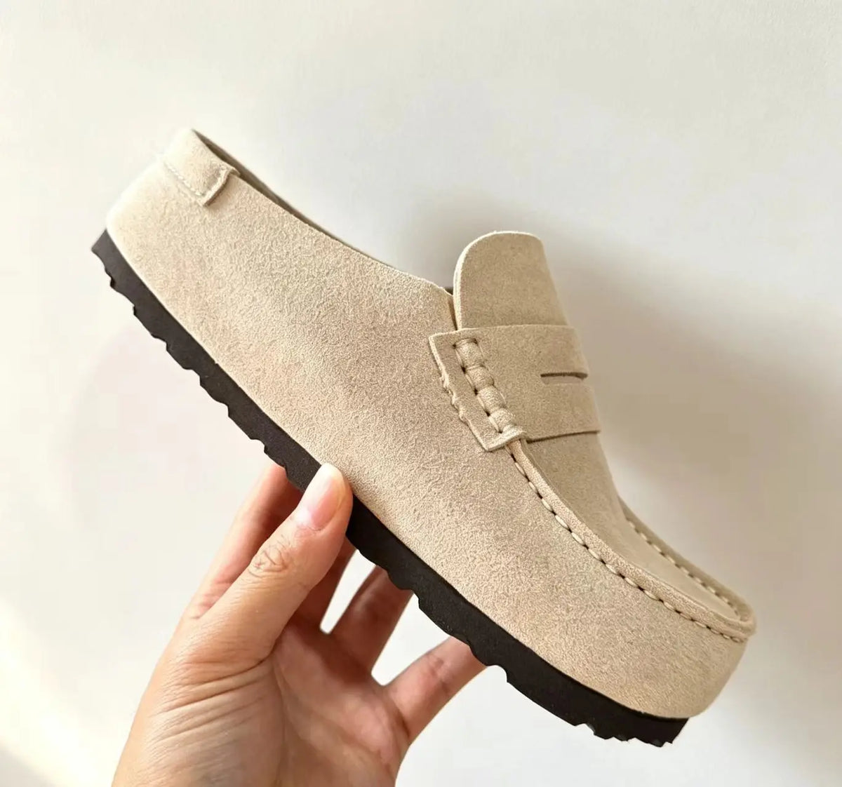 Mule sabot en daim de vache pour femme et homme