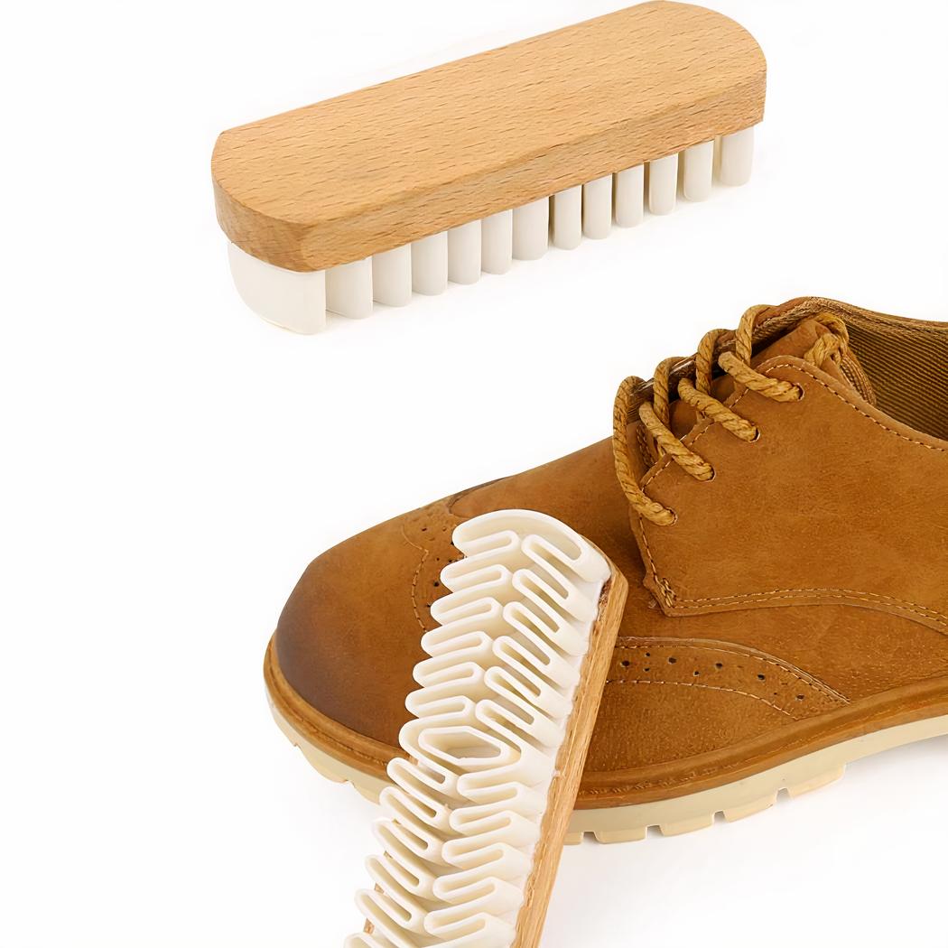 Brosse nettoyante pour chaussures en daim